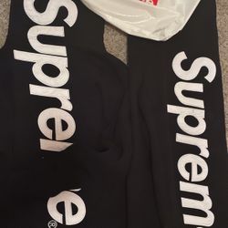 Supreme Outfit