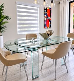 Extendable Glass Dining Table with 4 Chairs