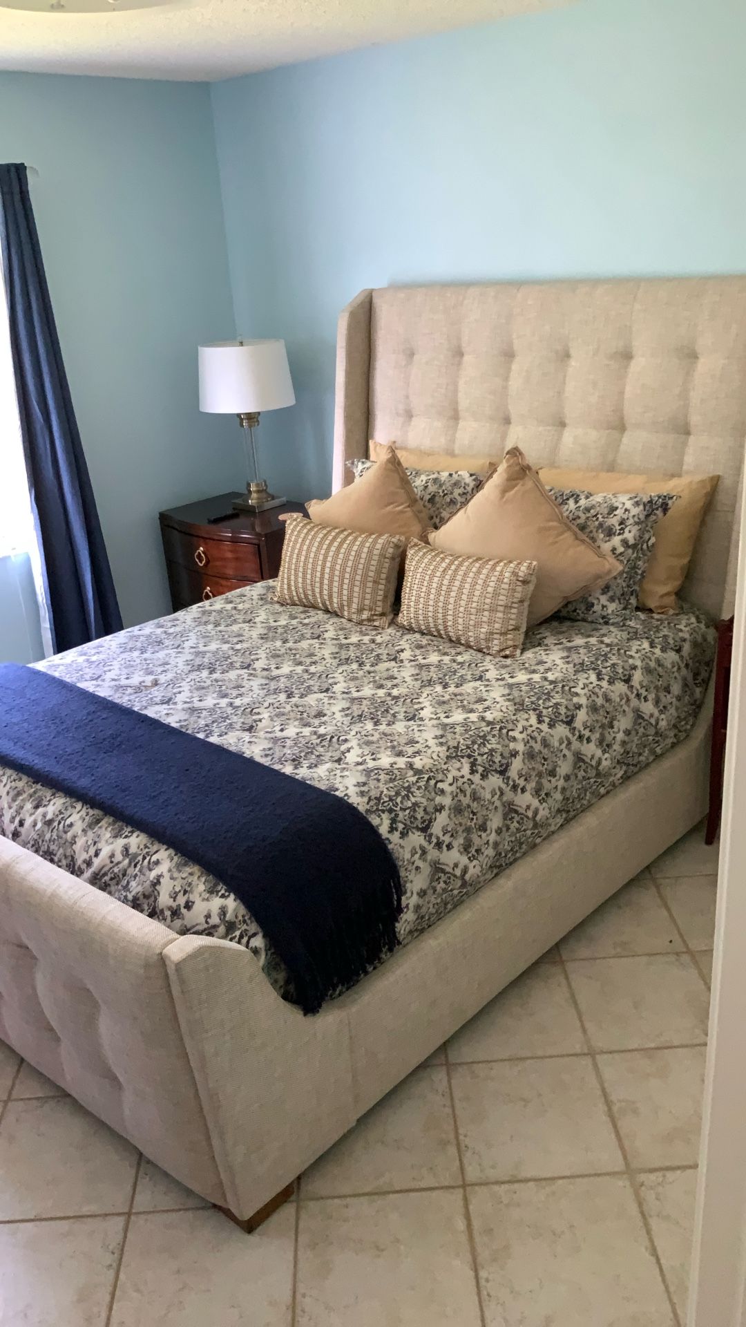 Queen Bed