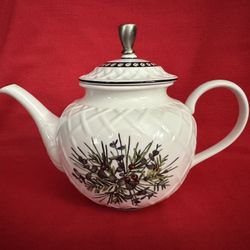 Lenox Etchings Teapot