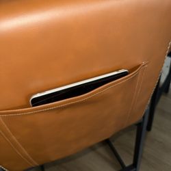 2 Pocket Stools