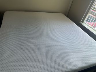 Sleepy’s king mattress