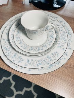 Vintage Dinnerware (8set)
