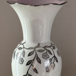Lenox Gift Of Knowledge-Flowers Of Hope Vase With Box 🎀Read Full Description Below🎀