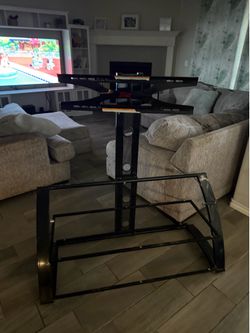 Tv stand with mount (glass included)