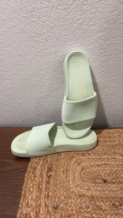 Sandalias color menta Lululemon size 8