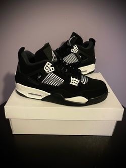 Jordan 4 White Thunder - Size 9