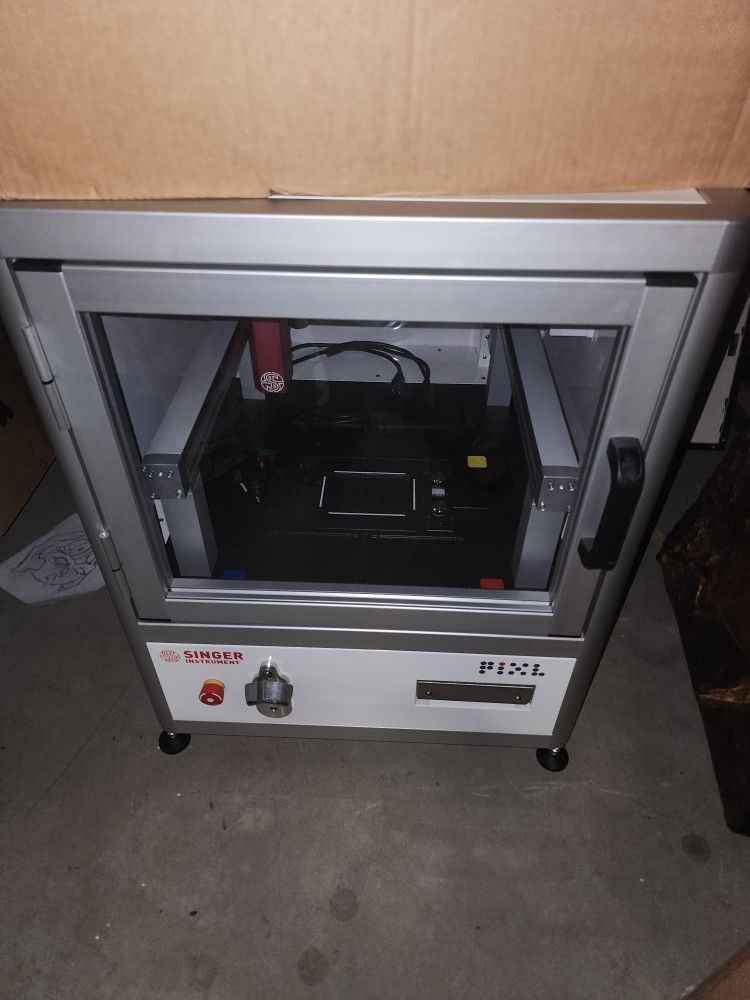 Singer Instruments Model PIXL. Precision Microbial Colony Picker. TESTED