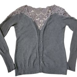 Women’s Gray Cardigan Sweater With Crochet Shoulder & Back Size Small 