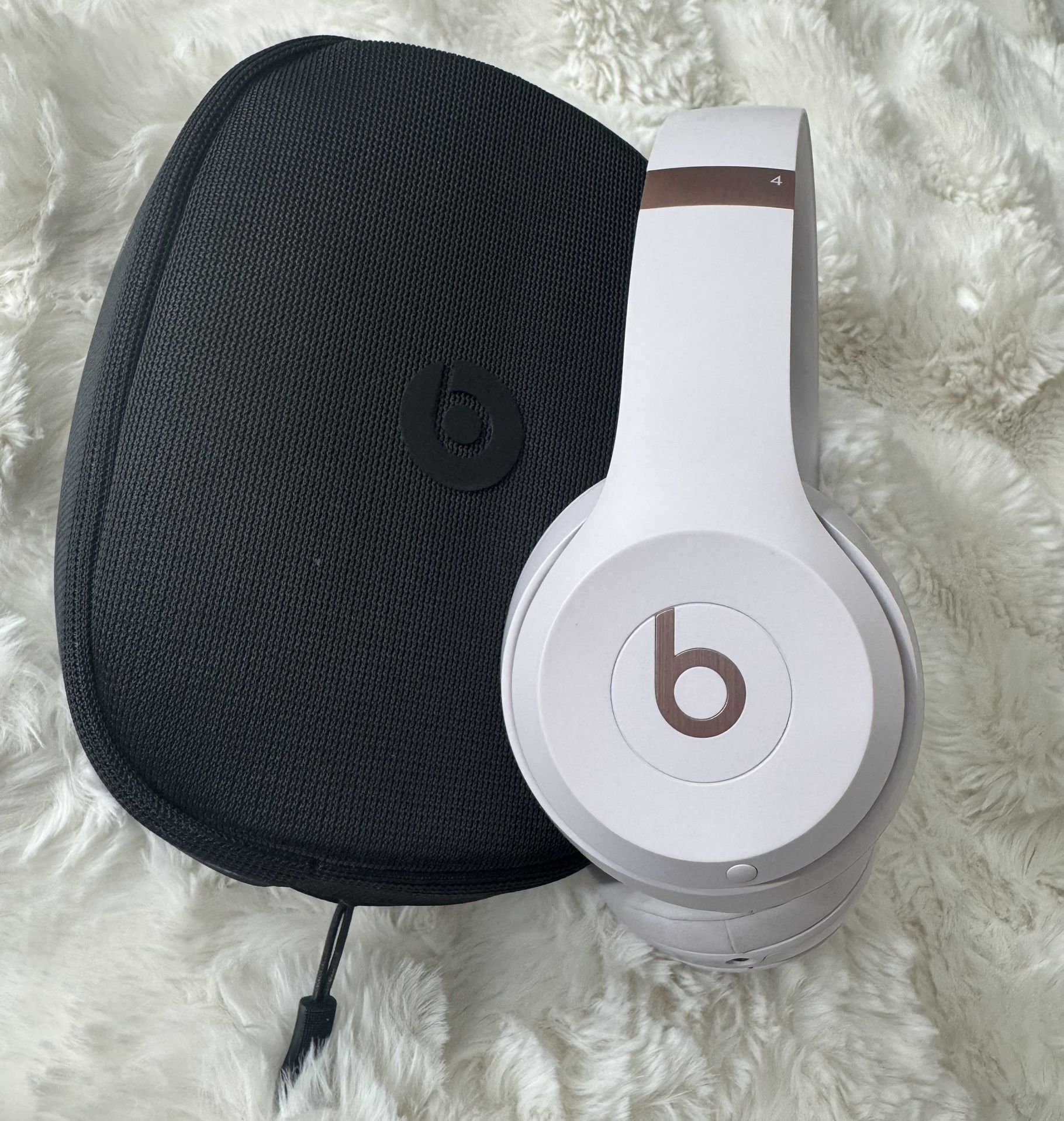 Beats Solo 4
