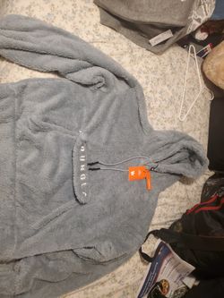 YoungLa - Sweater Hoodie (Large)