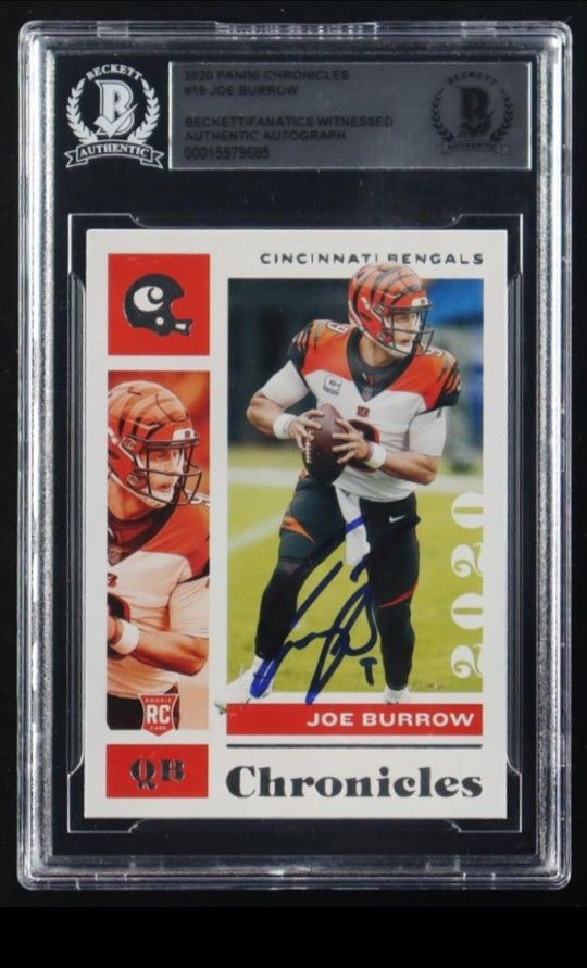 Joe Burrow Signed 2020 Panini Chronicles RC Card!