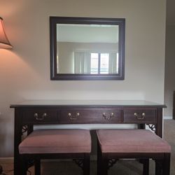 Vanity Set Ethan Allen With Mirror And Two Stools