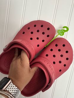 M5 W7 Crocs