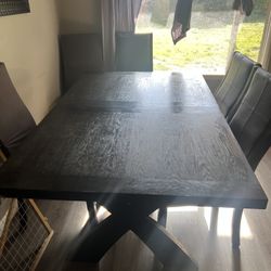 Dinning Room Table With 4 Chairs 