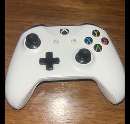 Xbox one X black