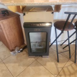 Electric Smoker- Brand New