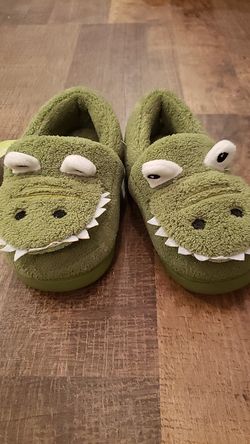 Baby size deals 2 slippers