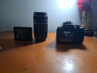 Canon DSLR Camera with 75-300mm Lens and Battery