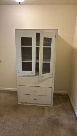Wardrobe/Dresser