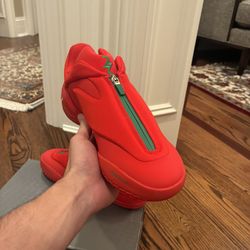 SHAI 001 Winter Red Size 8 