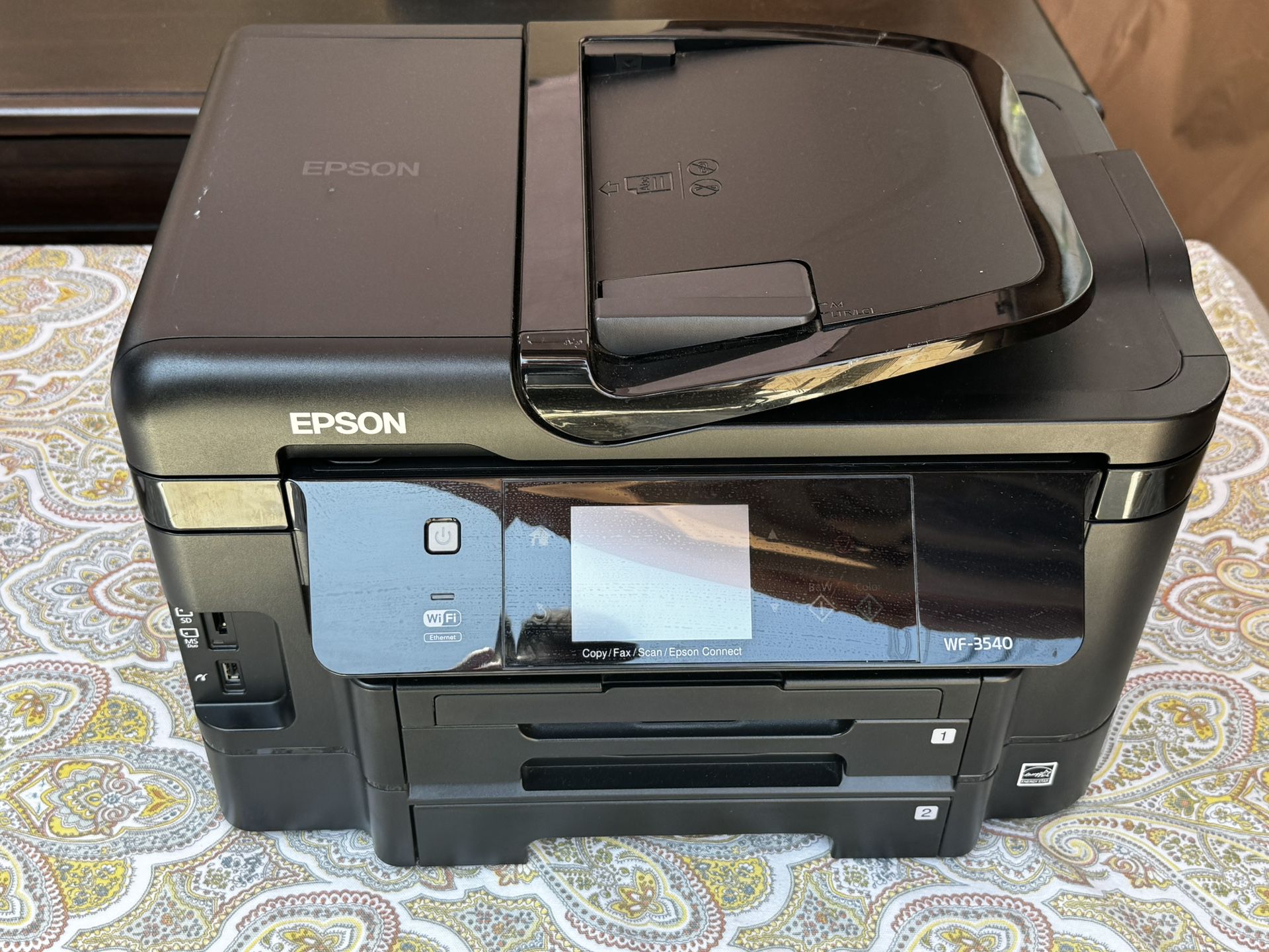 Epson Printer WF-3540,Need to replace the ink cartridge, no connection cable,