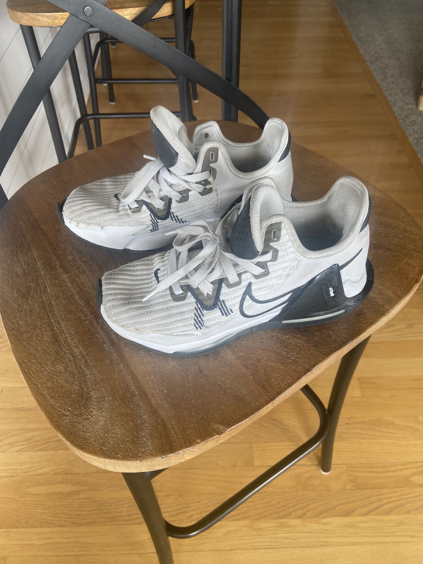 Women’s Nike Volleyball Shoes - Size 7-7.5.