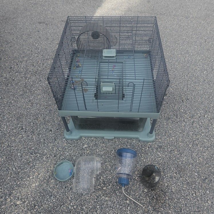 2 STORY SMALL ANIMAL CAGE