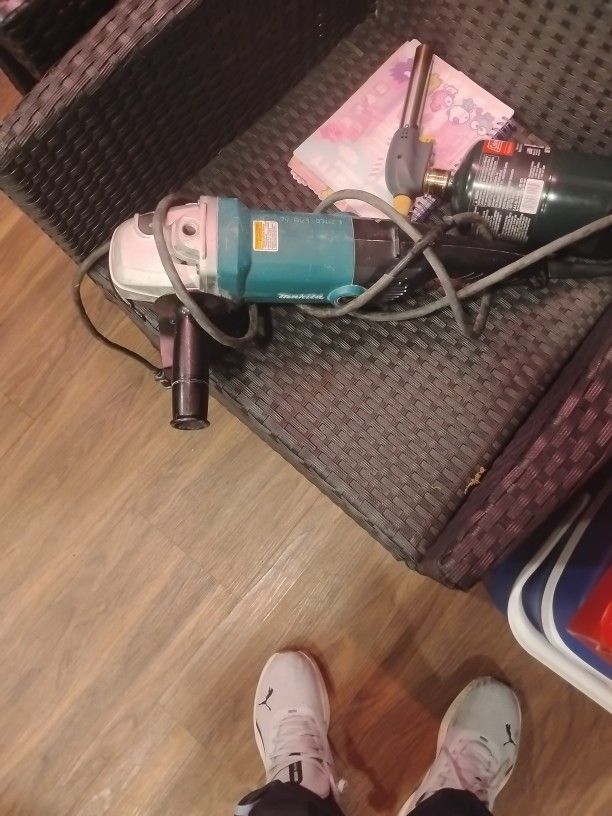 Makita Angle Grinder