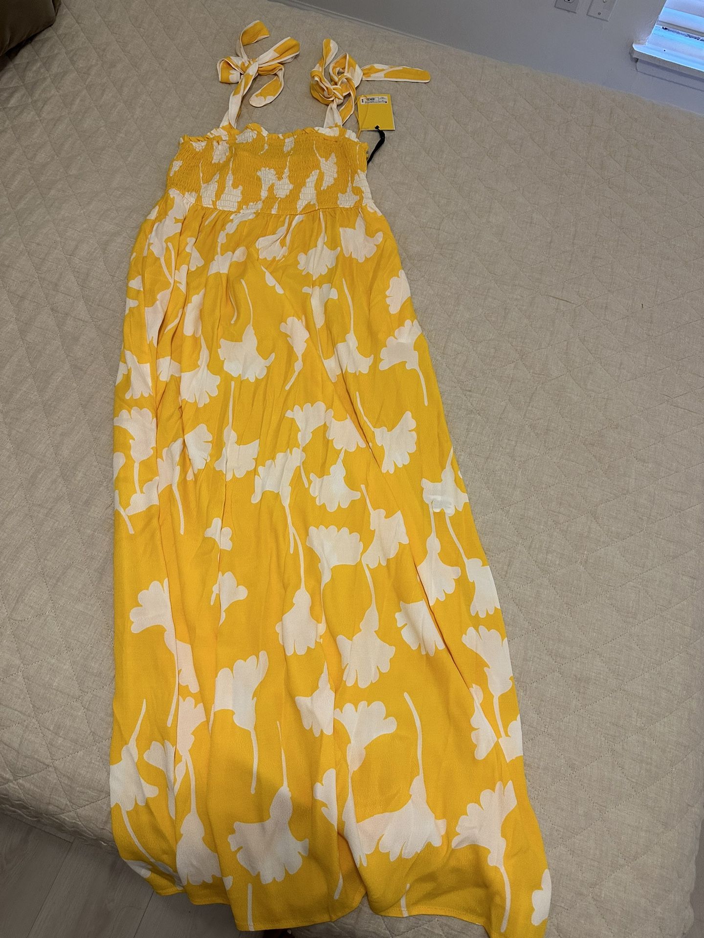 NWT DVF for Target Smocked Tie Strap Ginkgo Yellow Midi Dress - Size S Diane Von Furstenberg Sold out in stores & online 