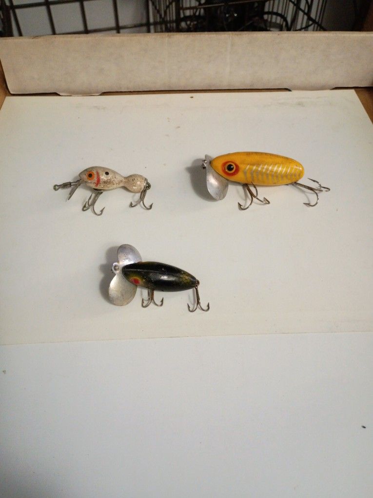 Antique Fishing Lures