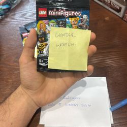 LEGO DC CMF WONDER WOMEN 