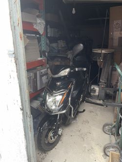 ELECTRIC BIKE NO GAS RUNS AND DRIVES