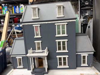 Vintage Dollhouse
