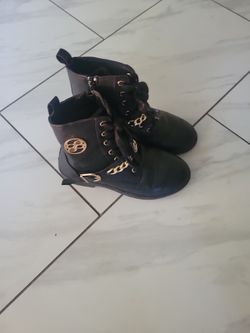 Girl Boots 