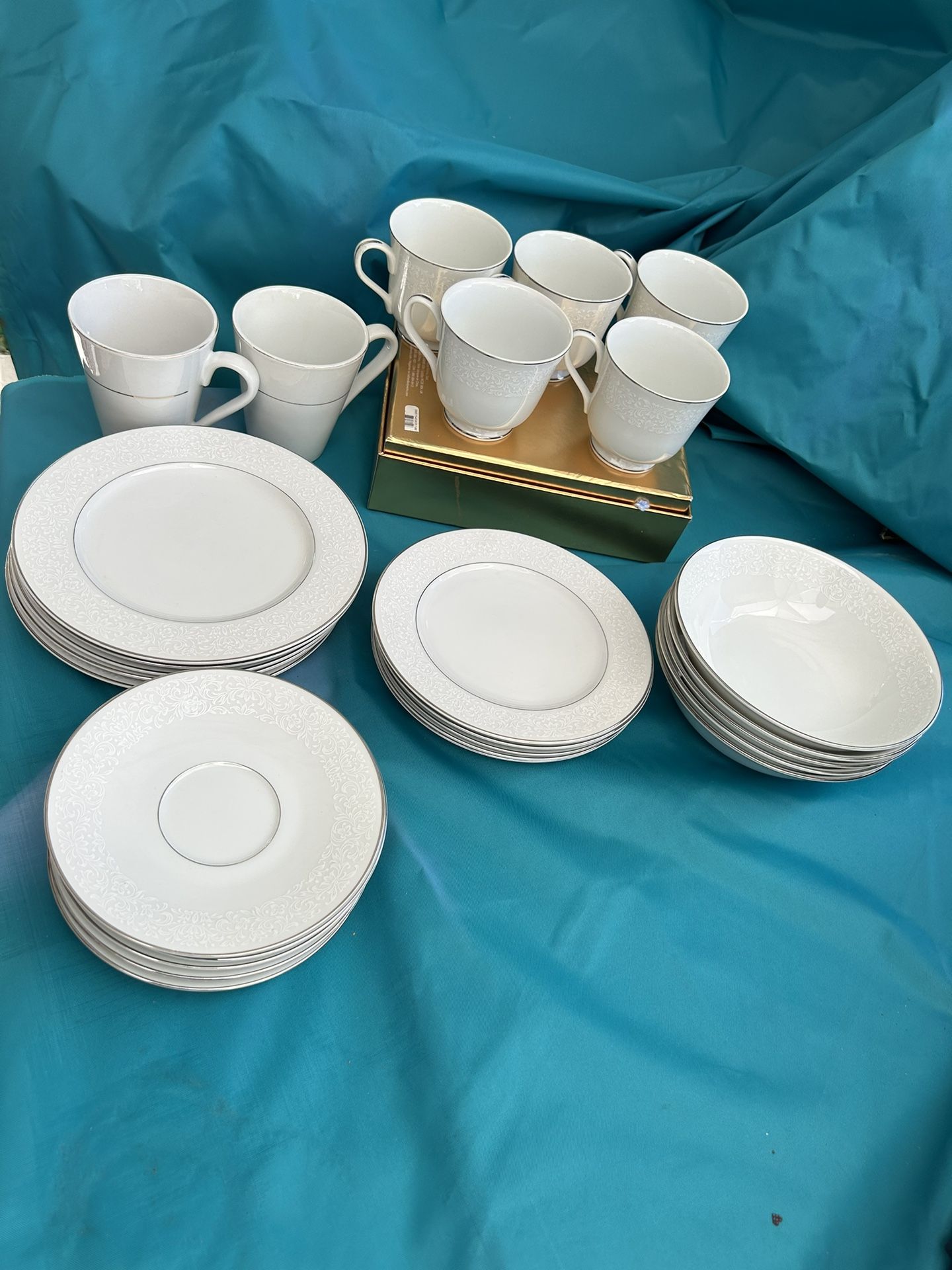 China Dishes $25