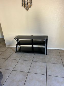 Black glass tv mount