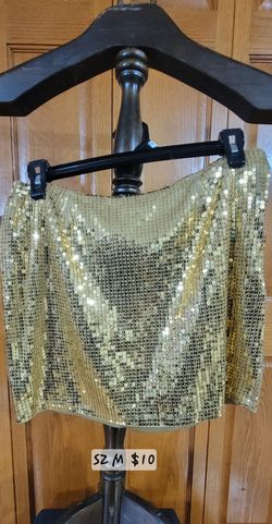 Womens Blingy Gold skirt size M