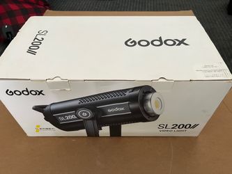 Godox SL200II 200W Daylight-Balanced LED Video Light (Bowens Mount)