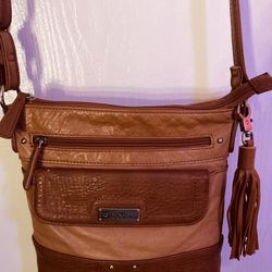 Stone Mountain Leather Purse