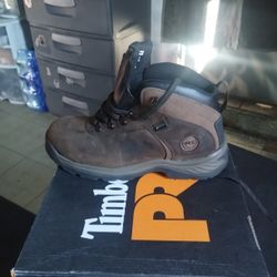 Lightweight Steel Toe Boots