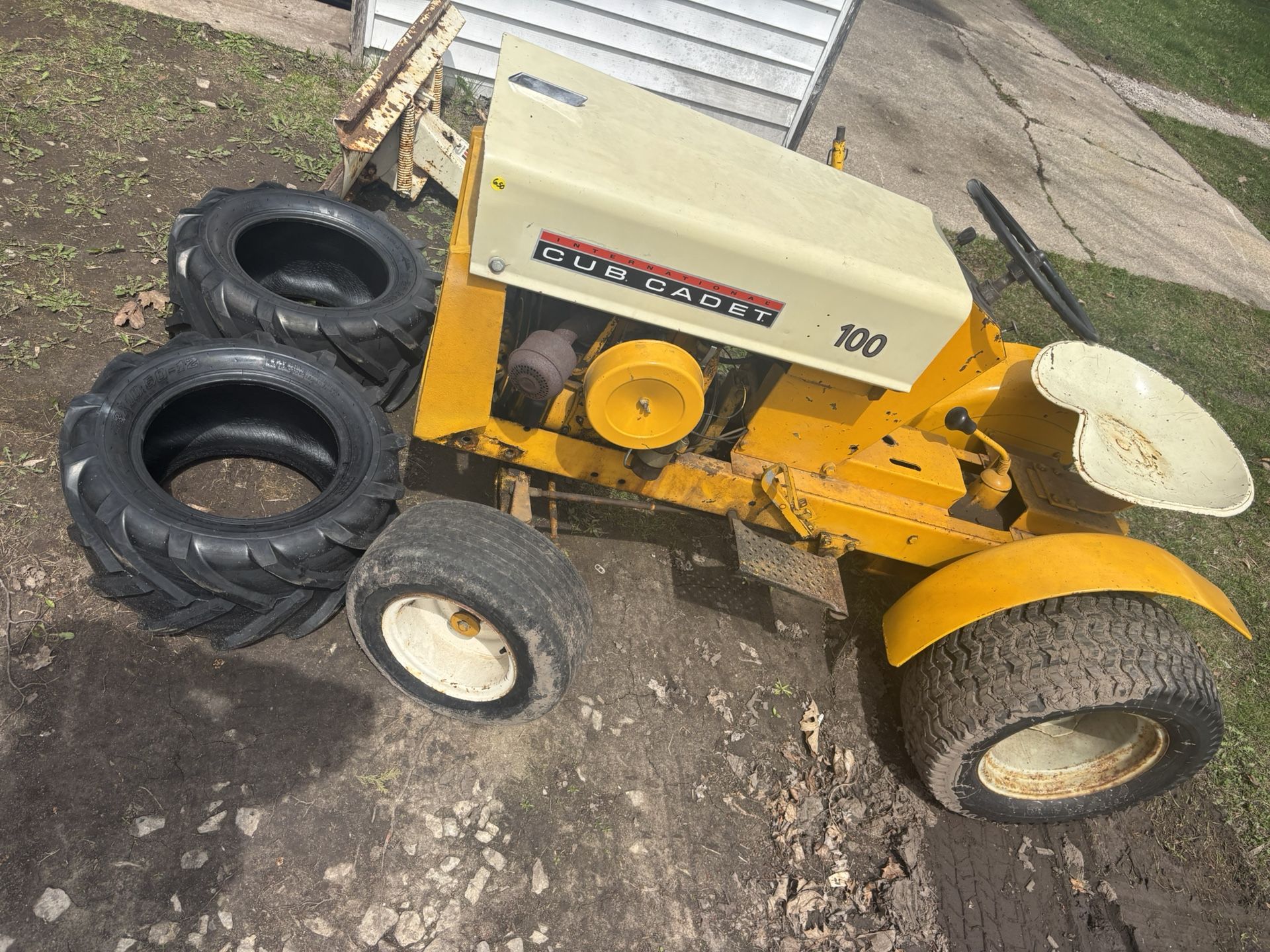 1963 Cub Cadet 100