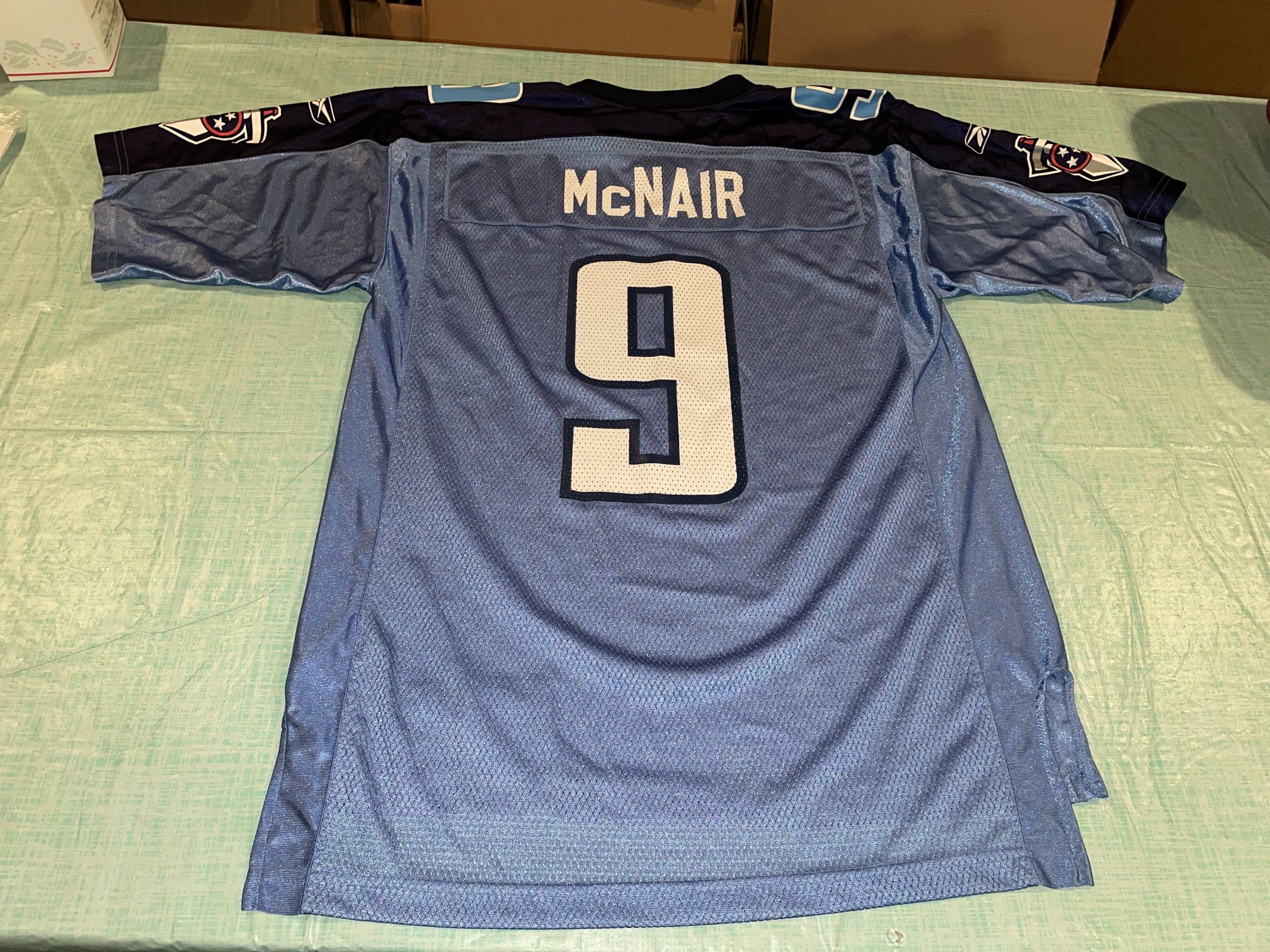 Adult Medium Reebok Tennessee Titans Jersey #9 McNair Blue NFL equipment Clean