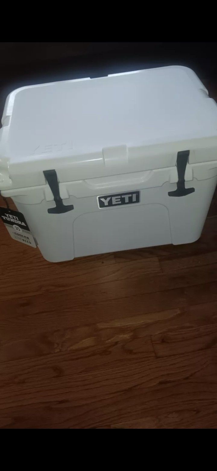 YETI COOLER