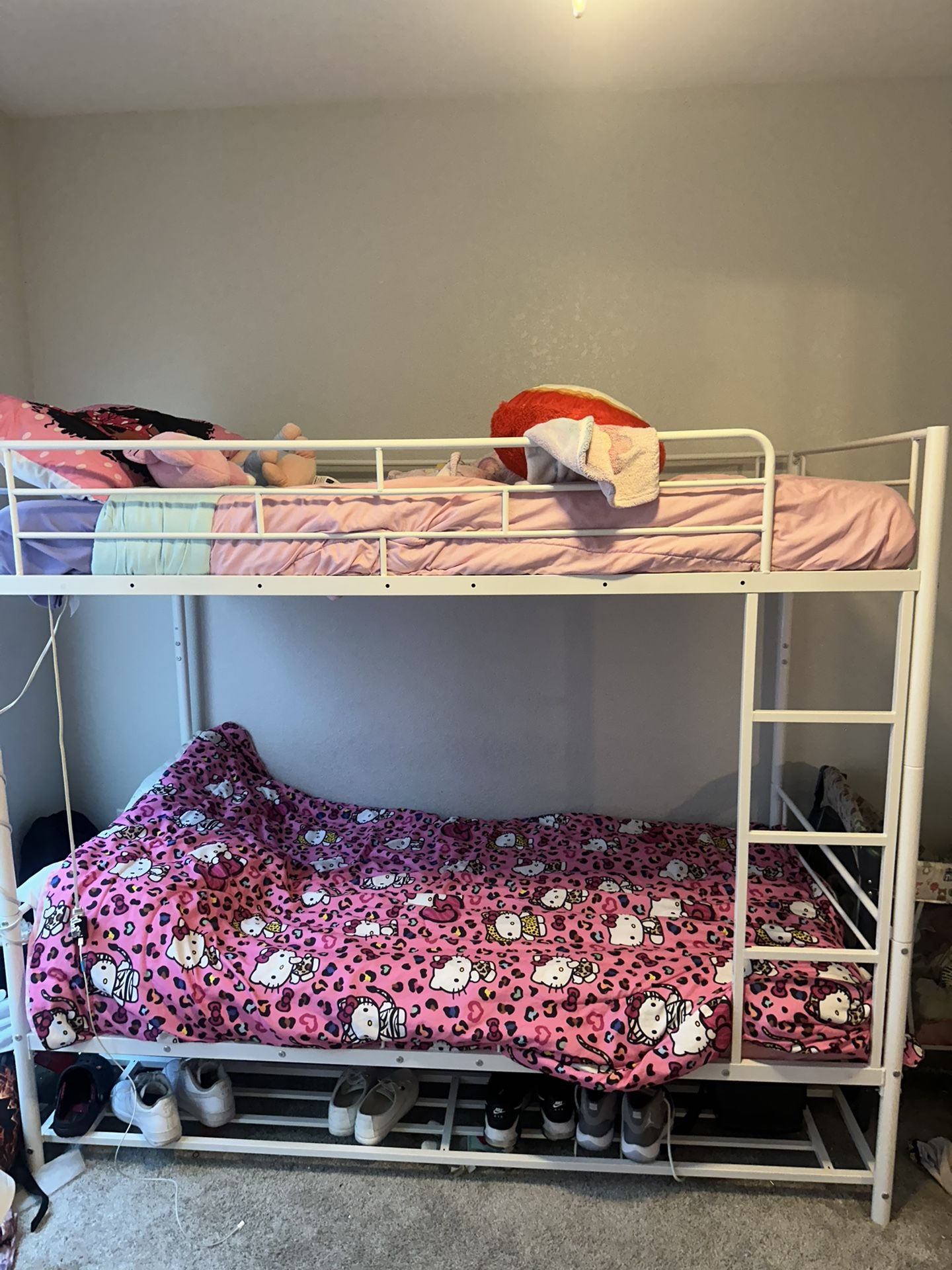 Twin Bunk Bed Frame !