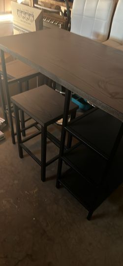 Wood and Steel Coffee Table With Two Chairs