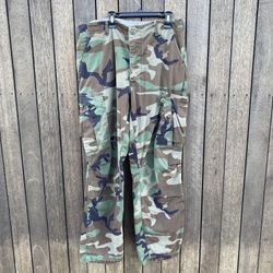 Vtg 90s US Military Trousers Woodland Camo Pants Men’s 31-36 Cargo BDU Distress