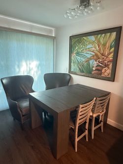 Expandable Dining room table with 4 chairs and storage