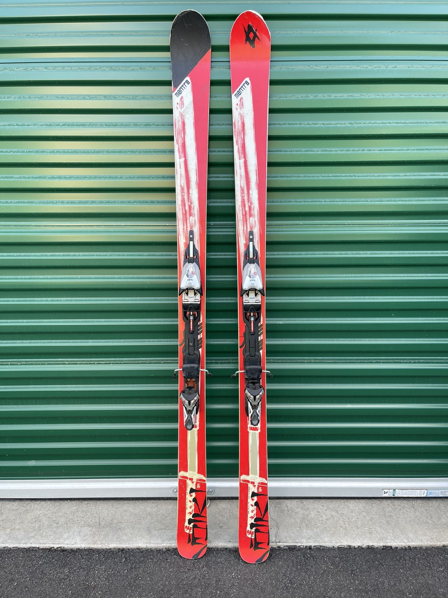 Völkl Mantra 184cm Twin Skis