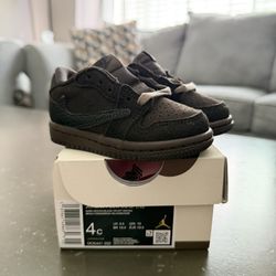 Air Jordan 1 Low Travis Scott Velvet Brown 